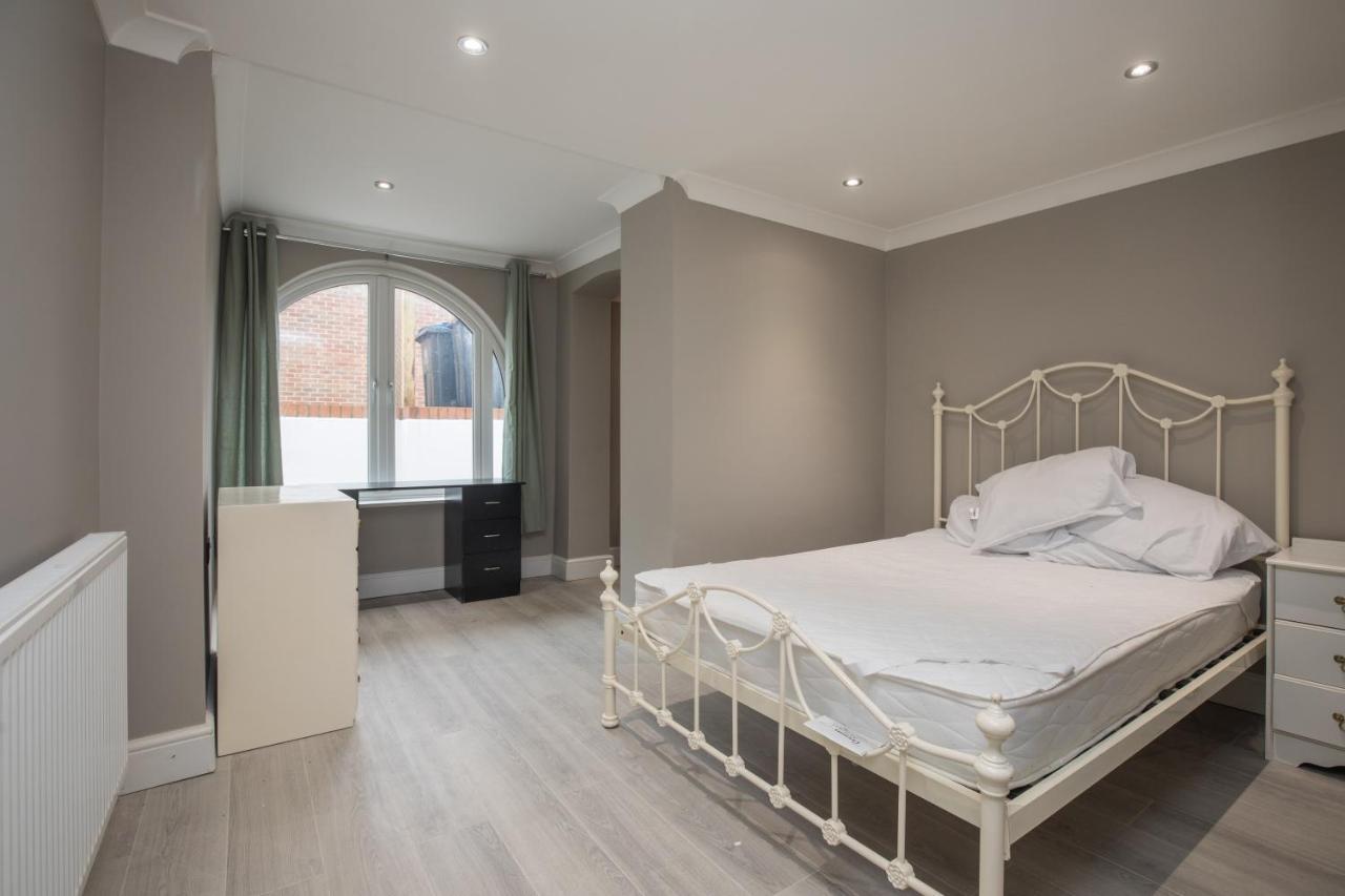 Riverside Kingston Flat 1b Apartment Surbiton